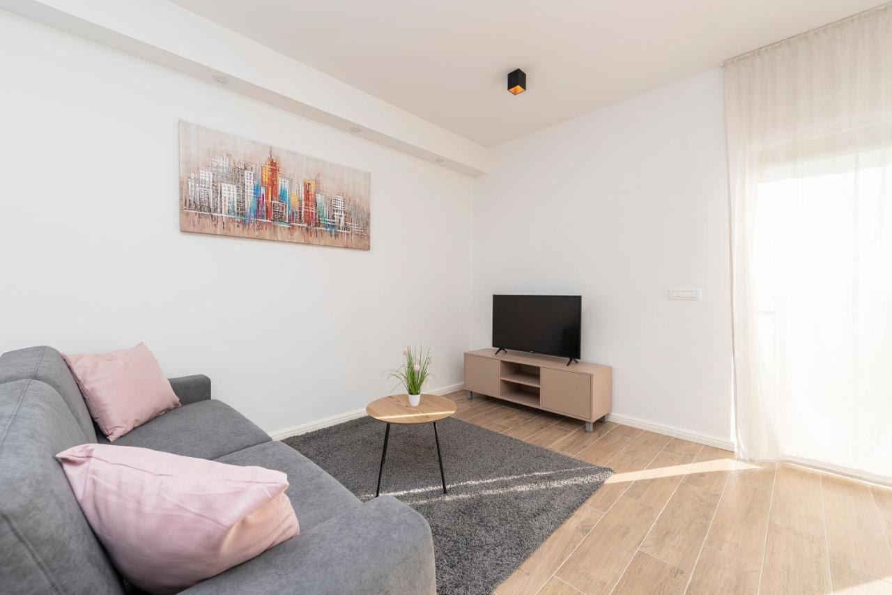 Villa Eni Apartments 2 만드레 외부 사진