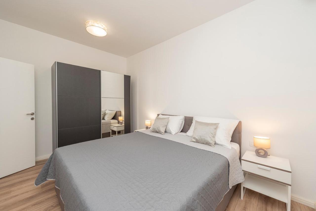 Villa Eni Apartments 2 만드레 외부 사진