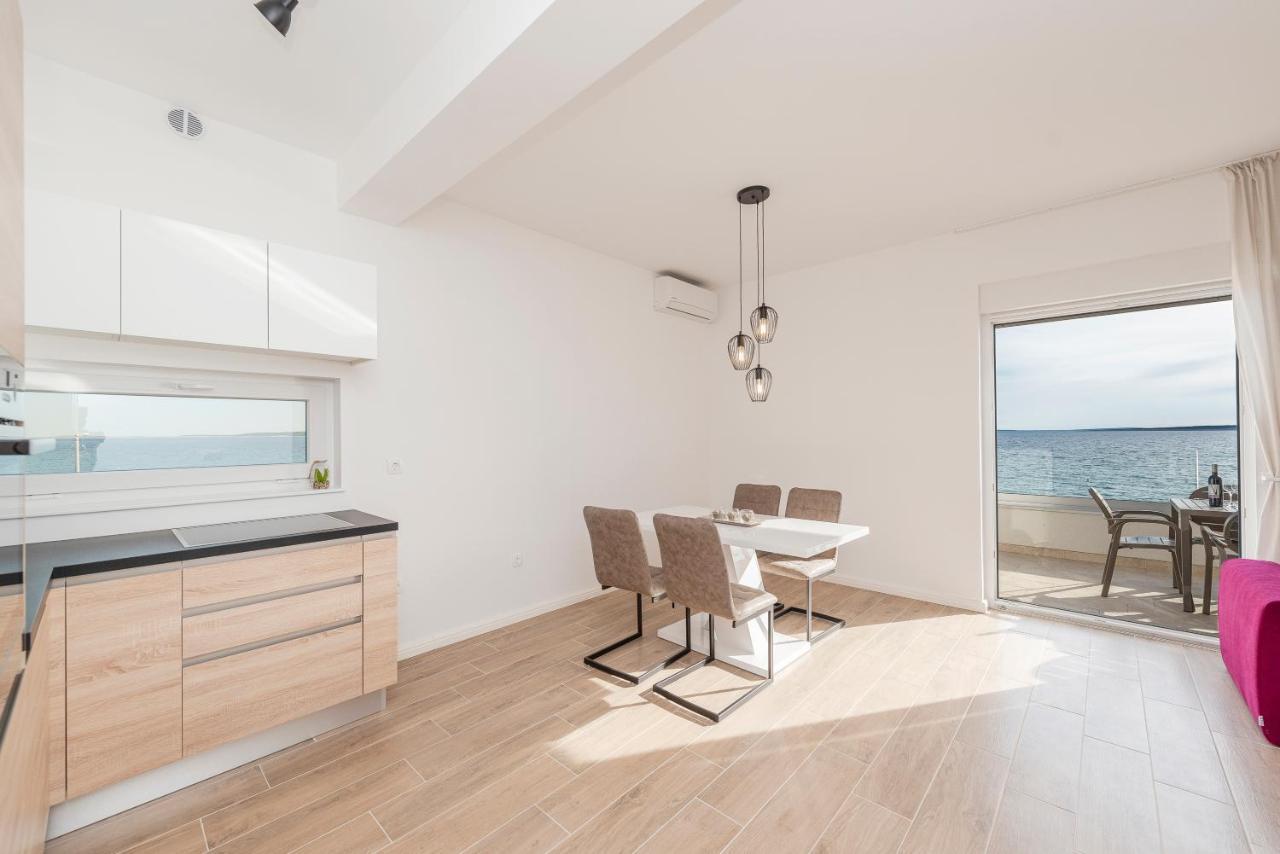 Villa Eni Apartments 2 만드레 외부 사진